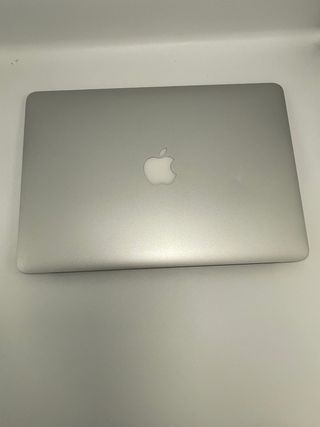 Apple MacBook Air 13” Early 2015 i5 1.8GHz 8GB RAM