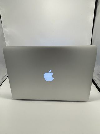Apple MacBook Air 13” Early 2015 i5 1.8GHz 8GB RAM