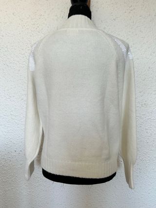 Jersey blanco con lentejuelas