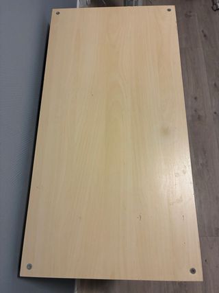 Estantería Kallax con puertas y ruedas