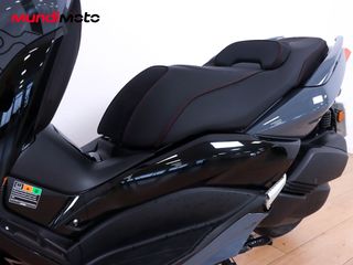 YAMAHA X-MAX 300 TECH MAX