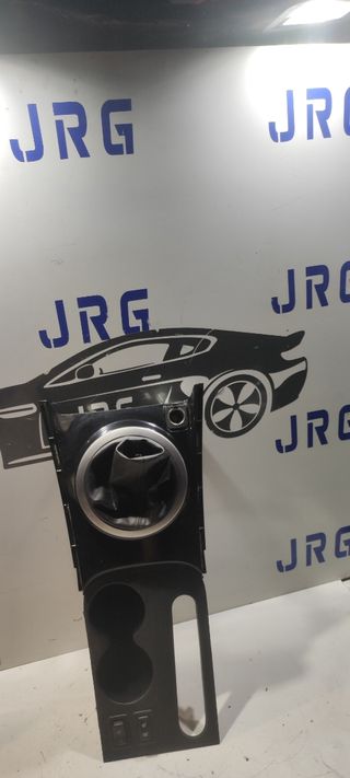 80 CONSOLA CENTRAL Y TAPA PALANCA CAMBIO MAZDA CX-