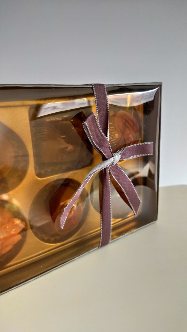 Caja de velas con forma de bombones 