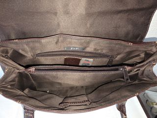 Bolso piel F&F marrón asas y bolsillos