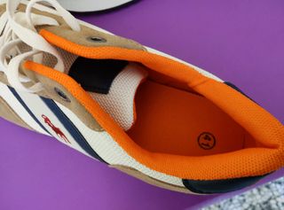 Zapatos Deportivos  l Zapatos Izquierdos 