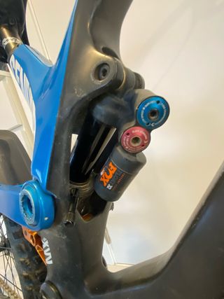 Bicicleta Downhill Canyon Sender 27,5 
talla M