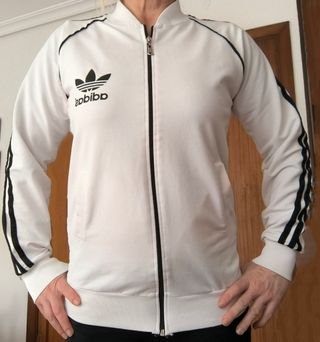 Chaqueta Adidas blanca con cremallera