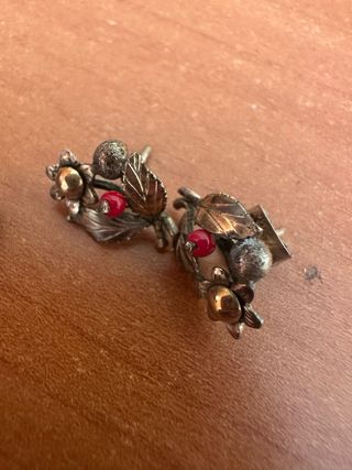 Broche Ramo Flores y Pendientes a juego.
