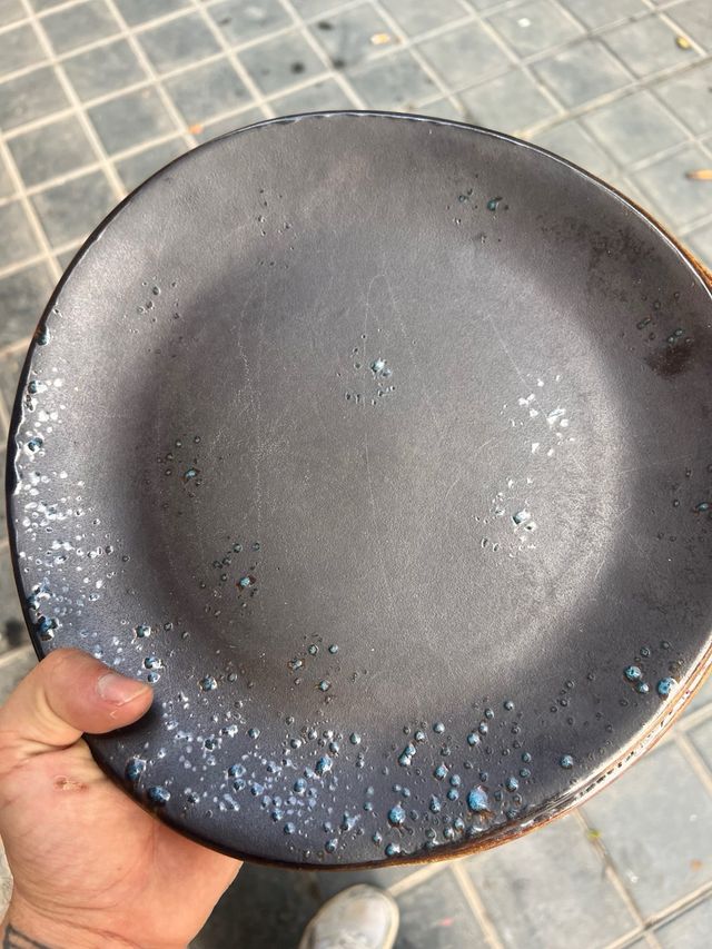 40 Platos Porcelana Beige y Negro