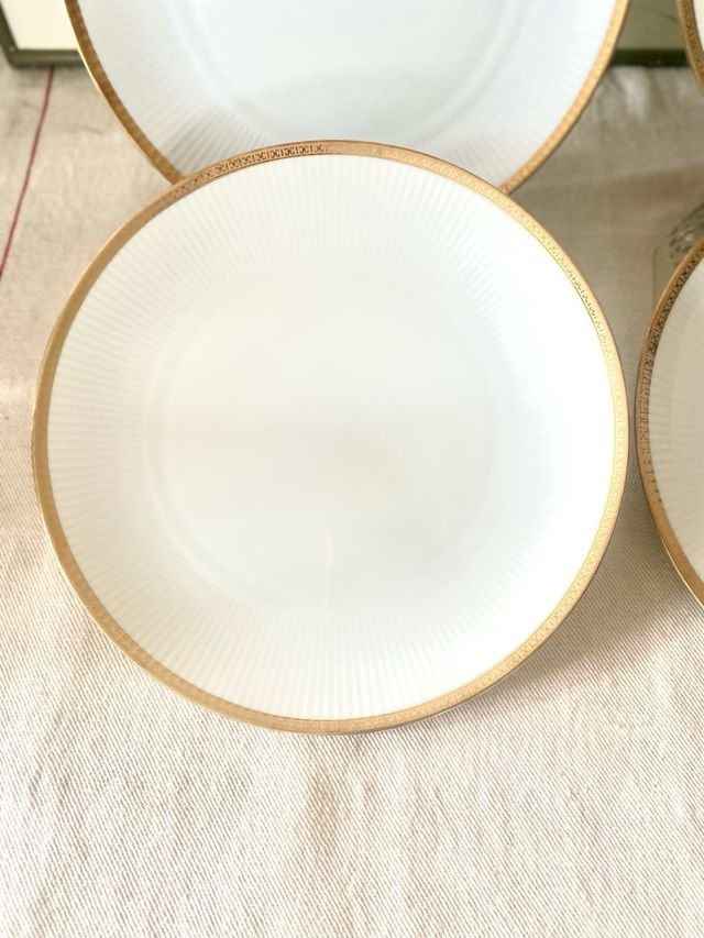 Conjunto de pratos em porcelana Seltmann Weiden
Baviera