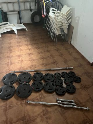 Banco musculación + 83kg pesas GORILLA SPORTS