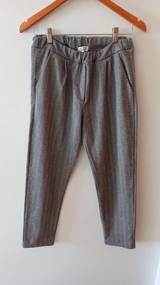 Pantalón pata de gallo gris