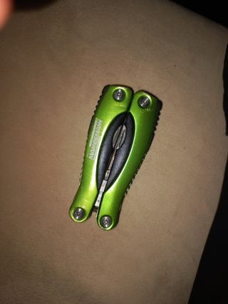 Alicate Multiusos Mannesmann Verde