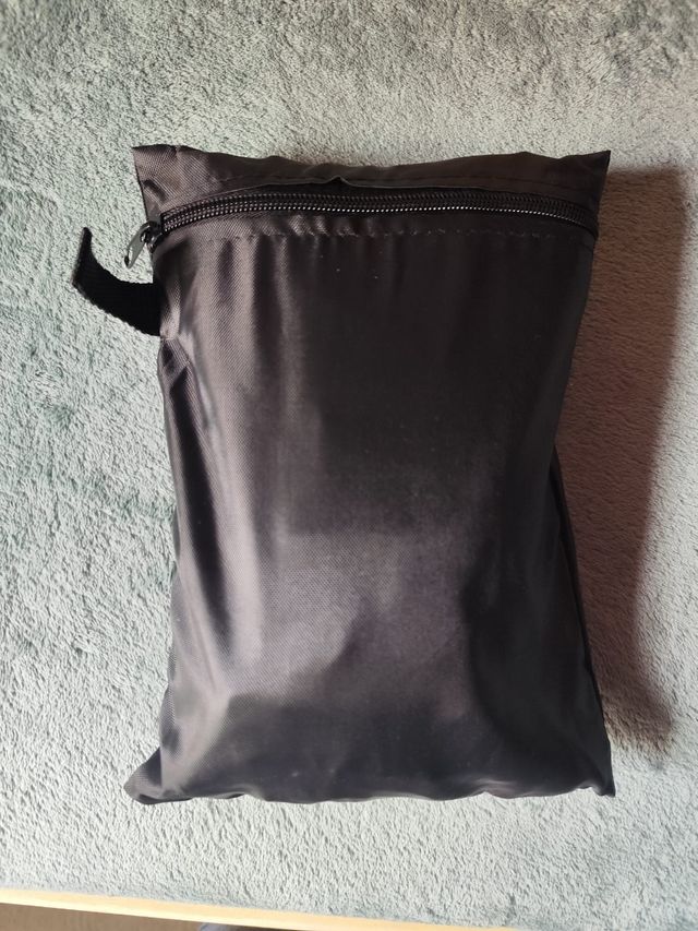 Lona para barbacoa negra