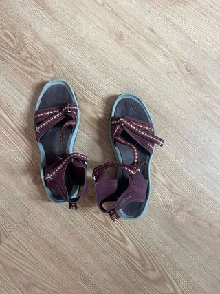 Sandalias montaña mujer Quechua moradas