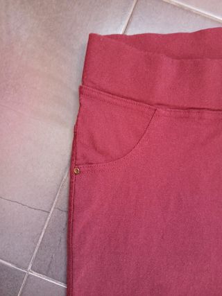 Pantalón elástico  burdeos