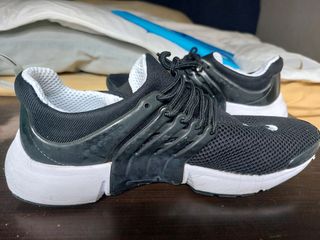Zapatillas Nike Presto Negras y Blancas