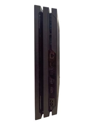 CONSOLA PS4 PRO 1TB + CABLES