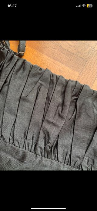 Top negro tirantes fruncido