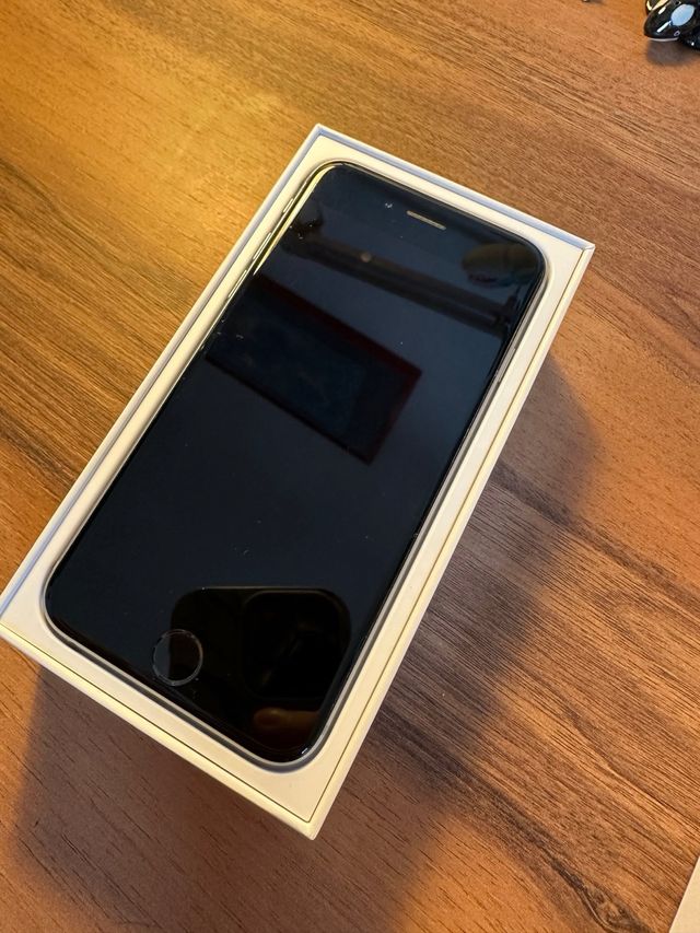 iPhone 6s 64GB Grigio Siderale