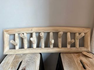 Colgador de madera rústico