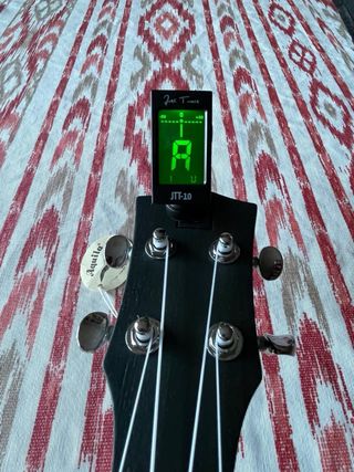 ukelele con Funda y afinador