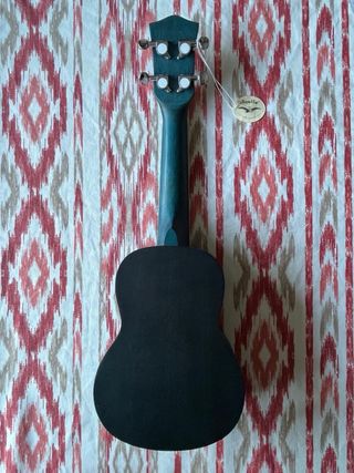 ukelele con Funda y afinador