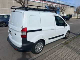 Ford Transit Courier 2016