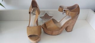 Zapato Michael Kors Beige y Dorado