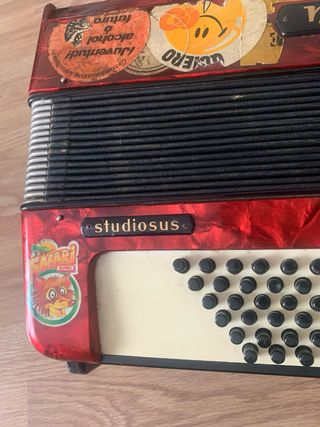 Acordeón Barcarole Studiosus Rojo