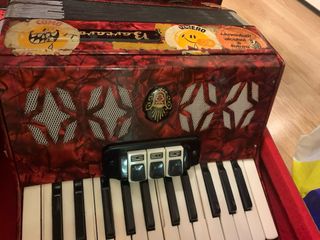 Acordeón Barcarole Studiosus Rojo