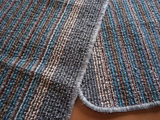 Tappeti tessuto blu e marrone