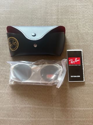 Gafas de Sol Ray-Ban Doradas y Negras