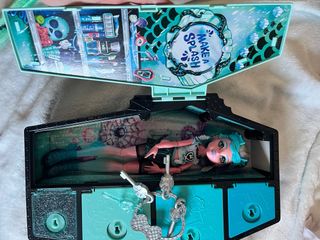 Muñeca Monster High Ataúd