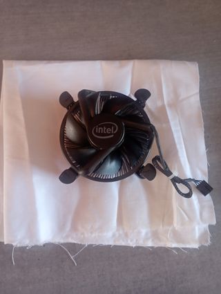 Procesador Intel Core i3-10105