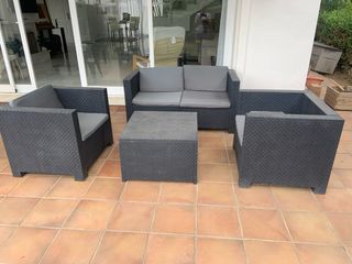 Conjunto Sofá Terraza con Mesa