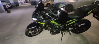 Kawasaki Z900 Negra