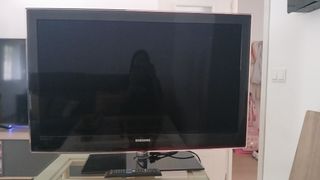 Televisión Samsung 42 Negra