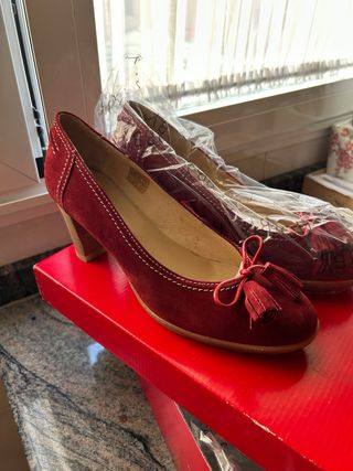 Zapatos Hobby ante burdeos talla 39
