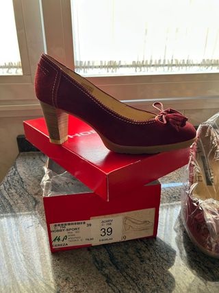 Zapatos Hobby ante burdeos talla 39