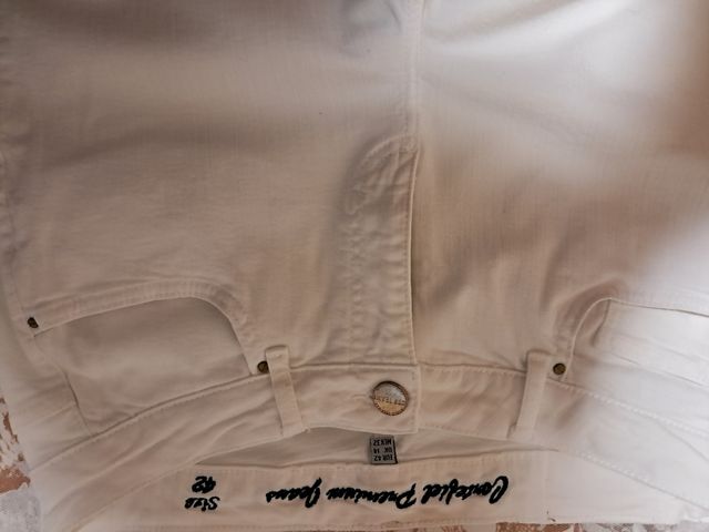 Pantalón vaquero blanco Jean