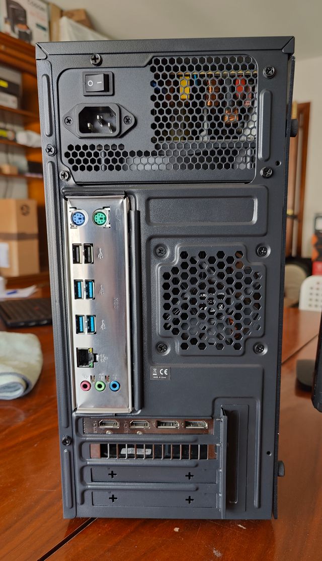 PC Gaming Xeon (i7) RX 570 8GB 16GB RAM