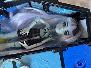 Muñeca Monster High Ataúd