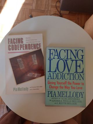 Set of 2 Pia Melody Books
