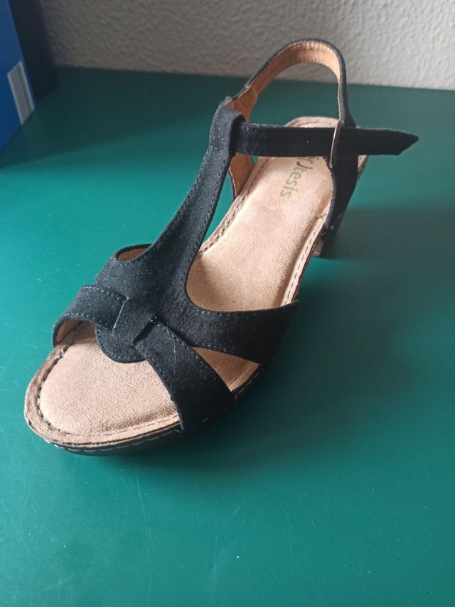 Sandalias Carlos reula  Negras Talla 37