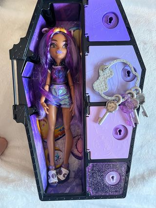 Muñeca Monster High Ataúd Morado