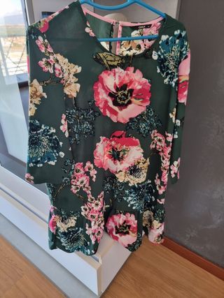 Vestido floral ONLY talla 42