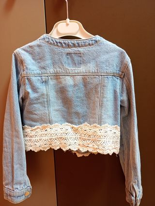 Chaqueta vaquera niña Mayoral con encaje