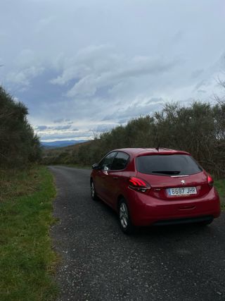 Peugeot 208 2014