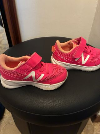 New Balance bambina tg 21
